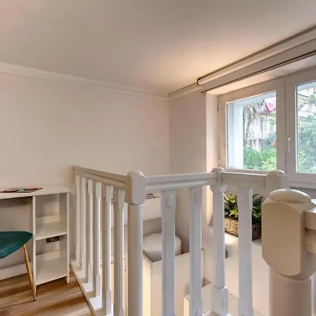 Fortezza Loft شقة