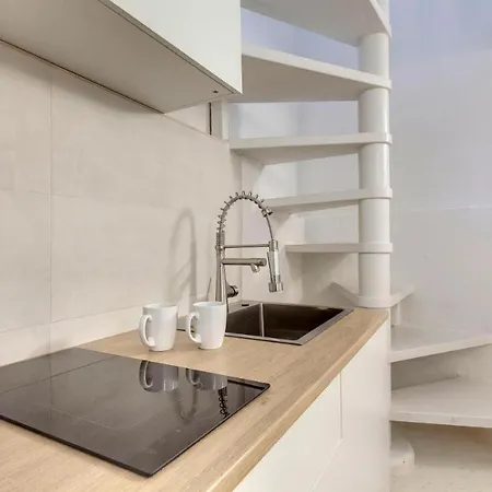 Fortezza Loft شقة